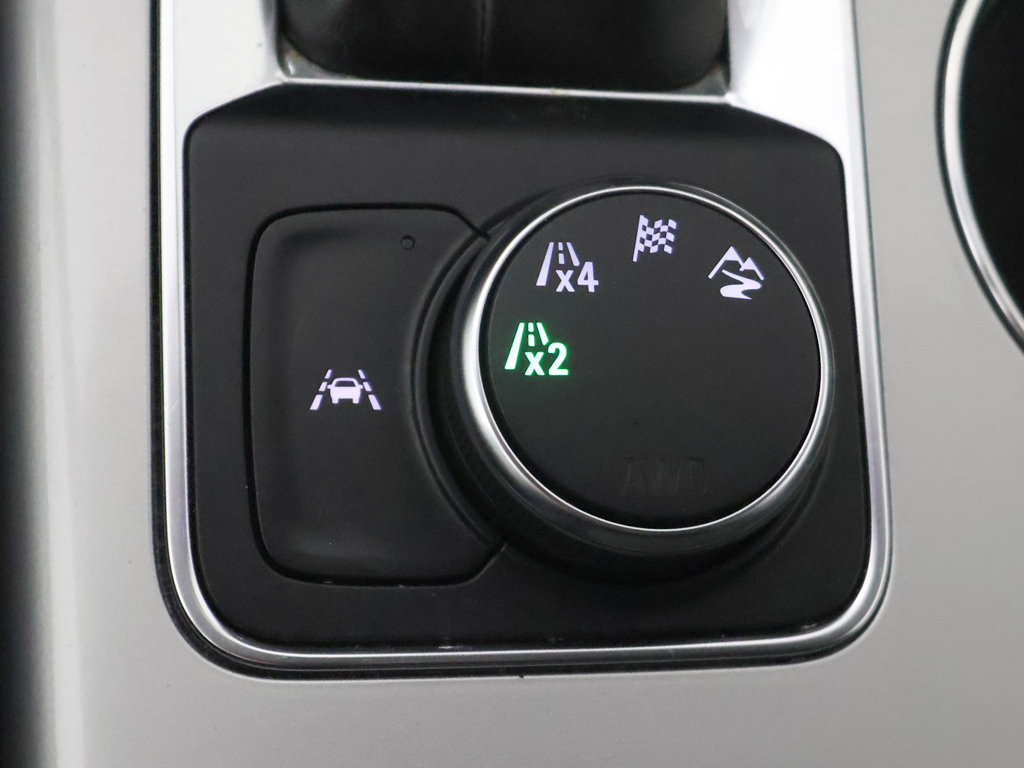 Used 2025 Chevrolet Blazer LT AWD/4WD image 46