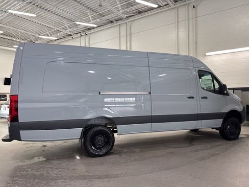 New 2026 Mercedes-Benz Sprinter 2500 image 7