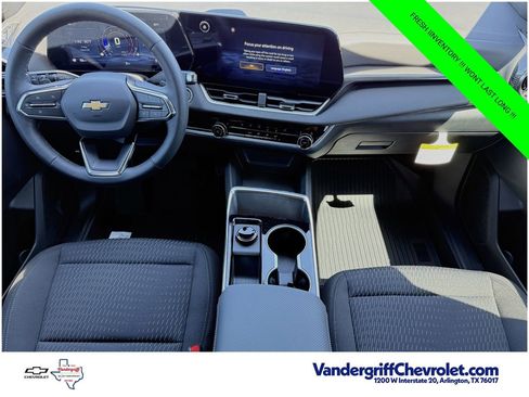 New 2026 Chevrolet Equinox LT FWD image 10
