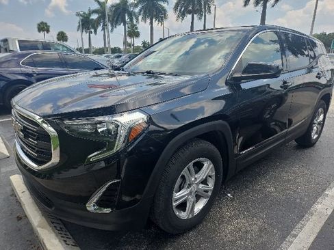 Used 2019 GMC Terrain SLE FWD image 1
