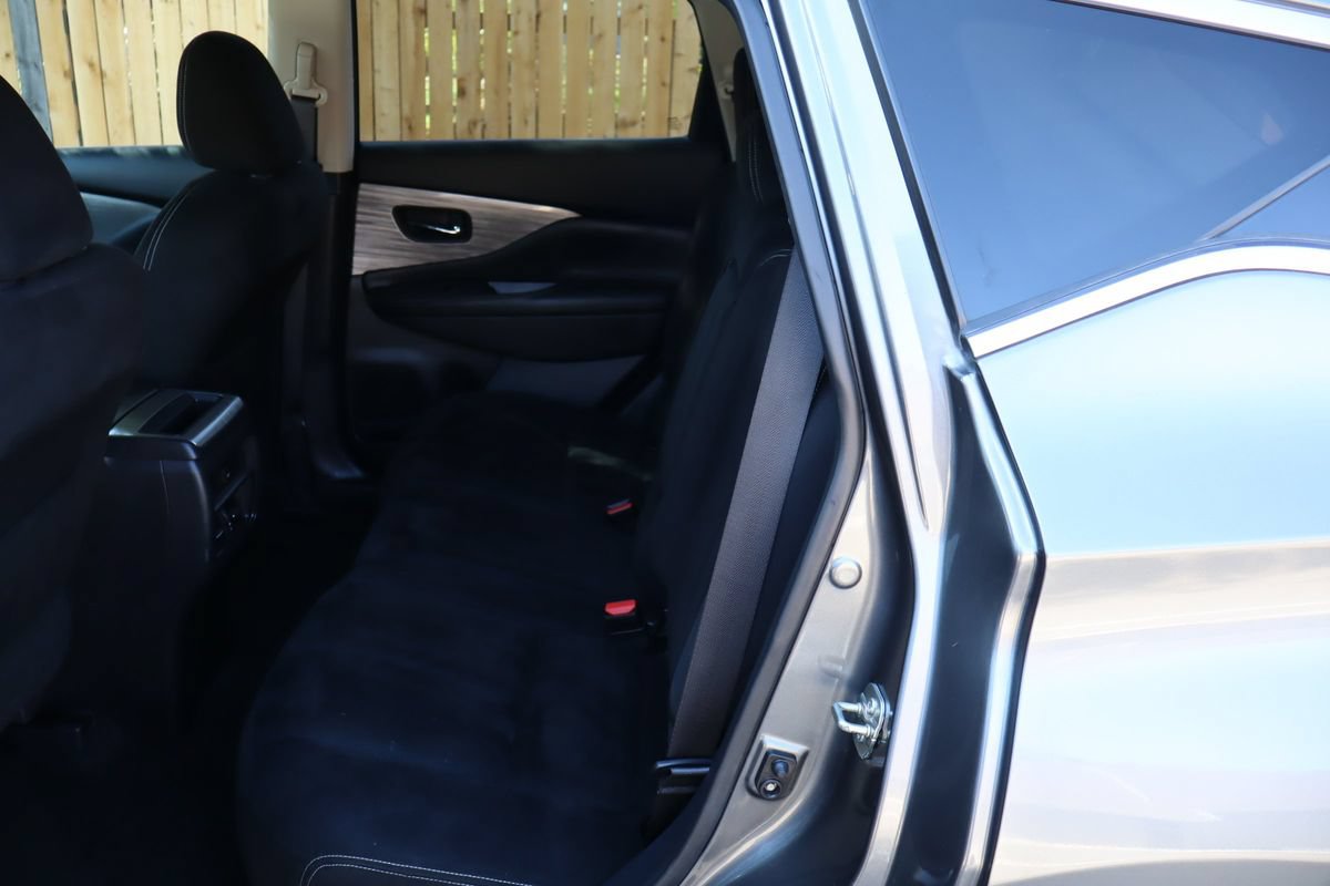 Used 2016 Nissan Murano SV AWD/4WD image 20
