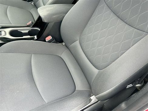 Used 2022 Toyota Corolla LE image 15