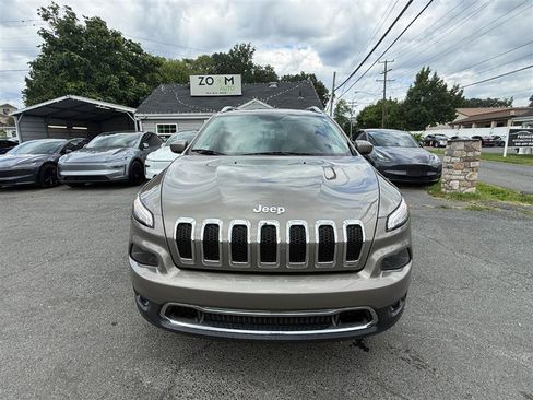 Used 2016 Jeep Cherokee Limited AWD/4WD image 10