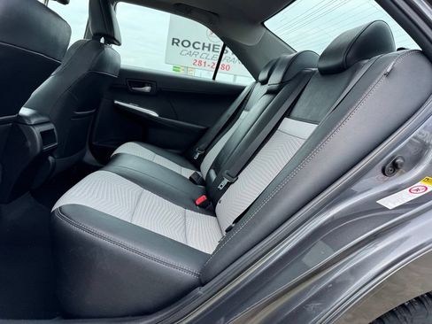 Used 2013 Toyota Camry SE FWD image 7