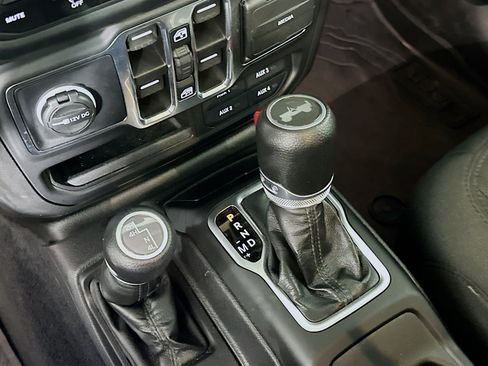 Used 2023 Jeep Wrangler Willys image 24