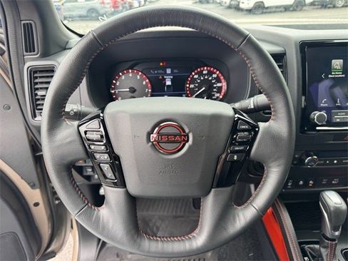 Used 2023 Nissan Frontier PRO-4X w/ Pro Convenience Package image 19
