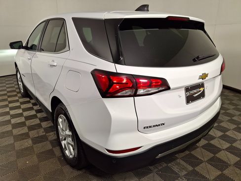 Used 2022 Chevrolet Equinox LT image 3
