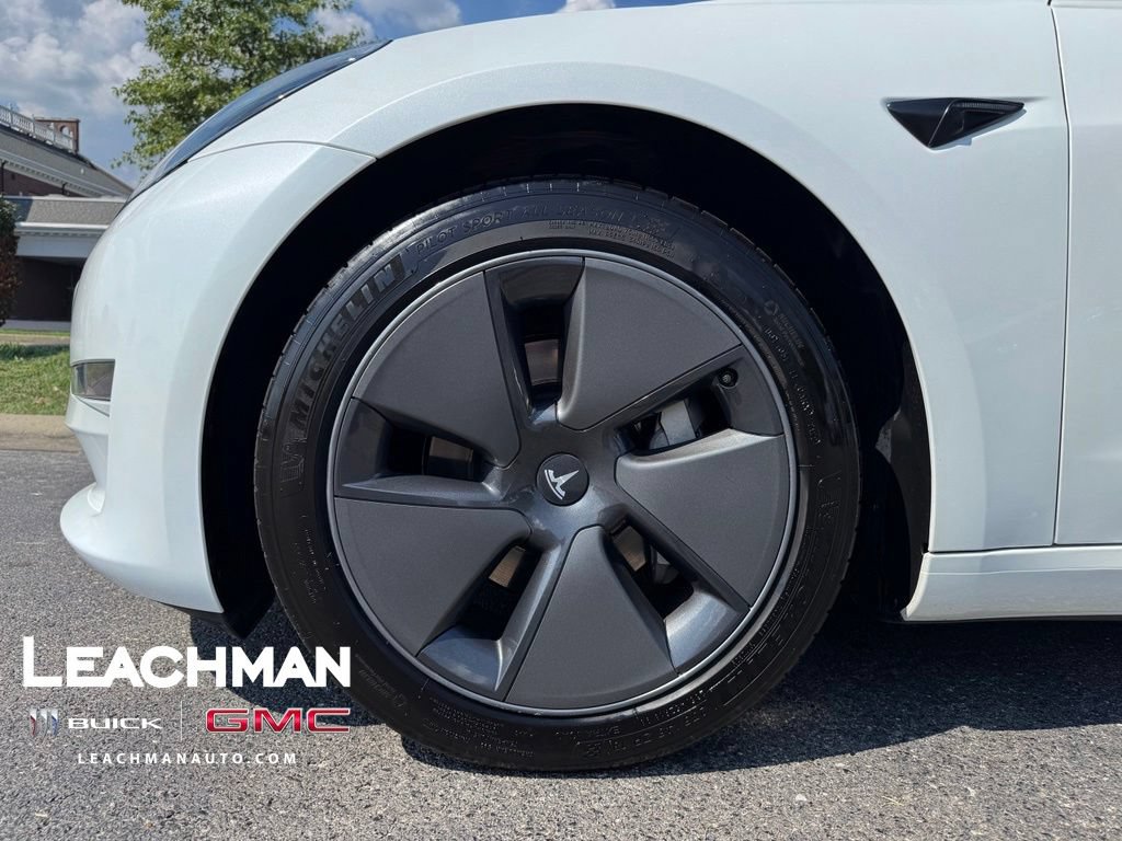 Used 2023 Tesla Model 3 Standard Range RWD image 7
