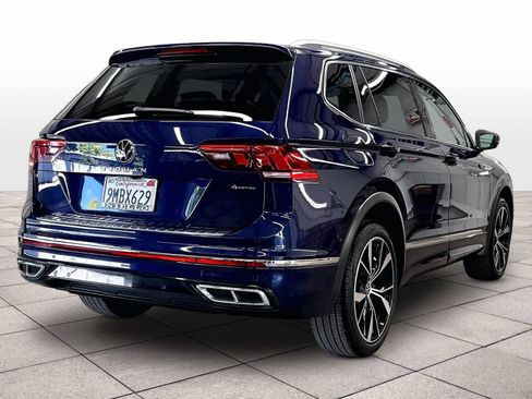 Used 2022 Volkswagen Tiguan SEL R-Line AWD/4WD image 9