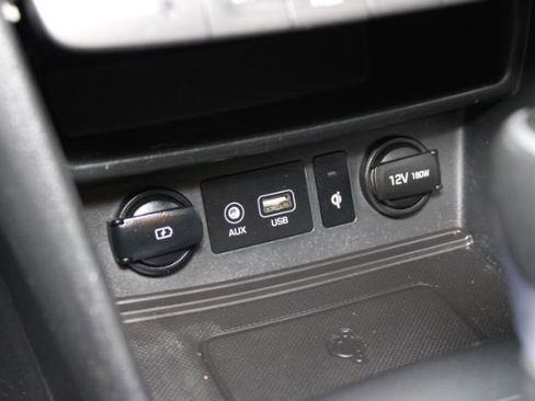 Used 2020 Hyundai Kona Limited image 20