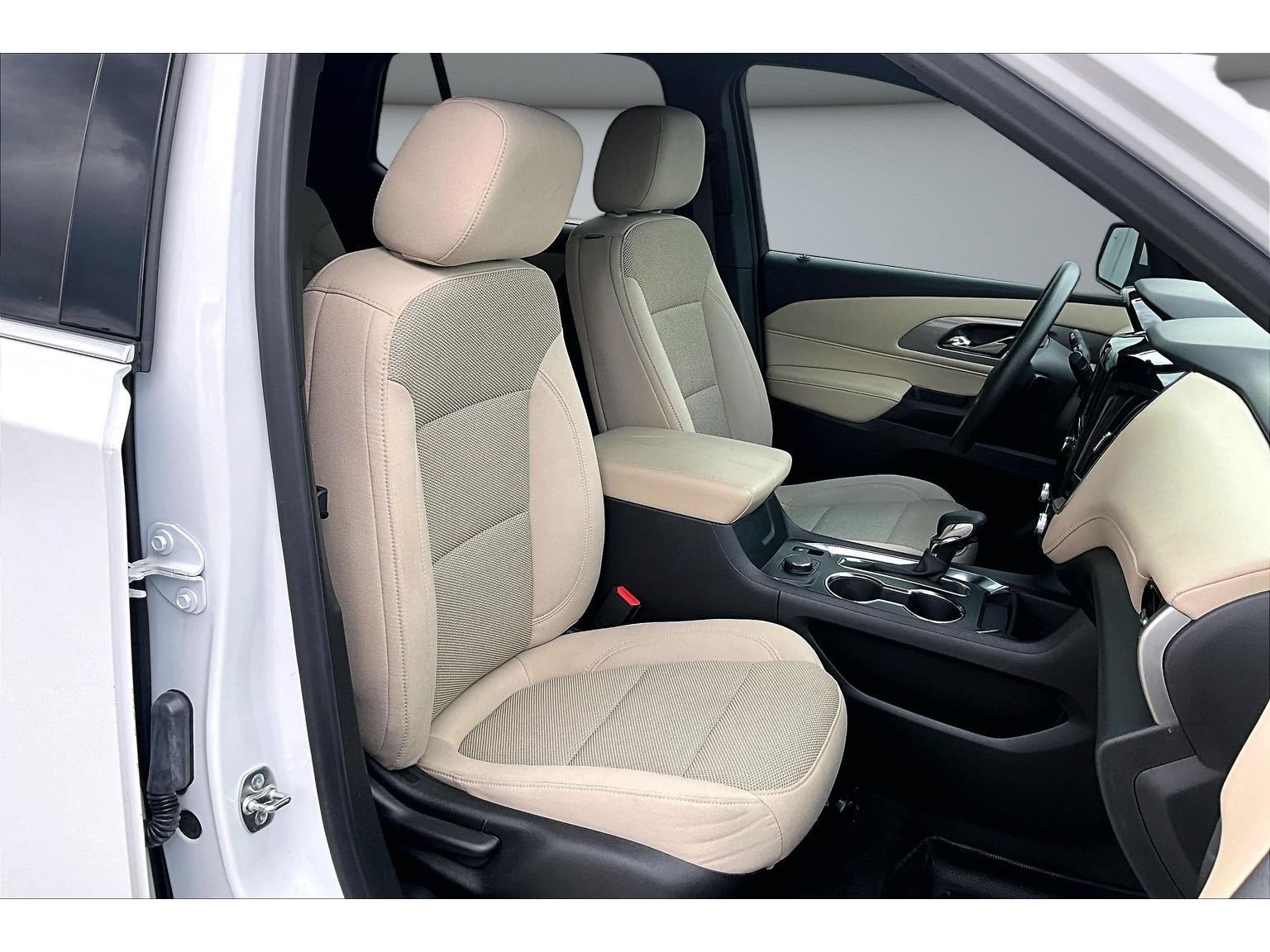 Used 2024 Chevrolet Traverse LS w/ Safety Package FWD image 48