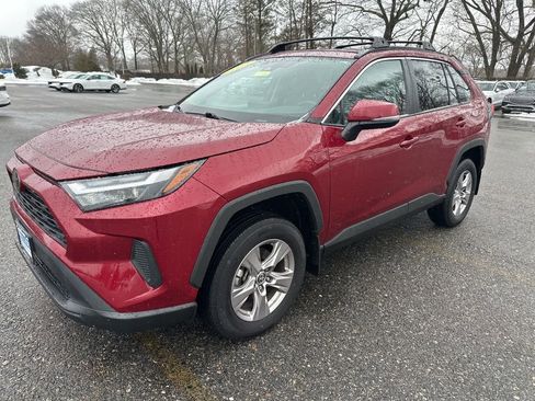 Used 2023 Toyota RAV4 XLE w/ Convenience Package image 3