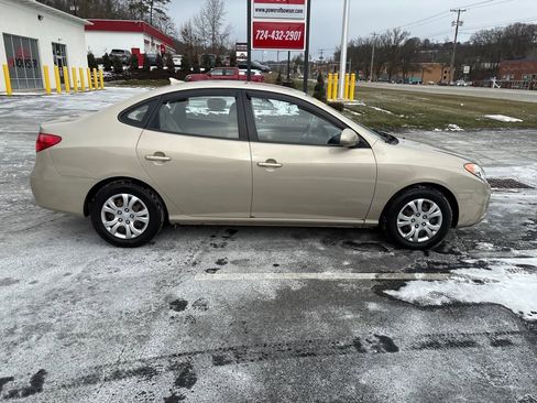 Used 2010 Hyundai Elantra GLS image 6