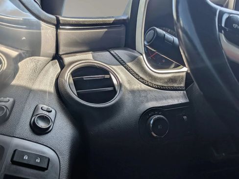 Used 2012 Chevrolet Camaro LT RWD image 25