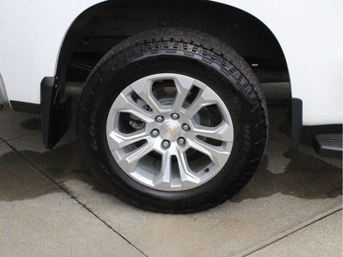 Used 2022 Chevrolet Silverado 1500 LTZ w/ LTZ Premium Package AWD/4WD image 36