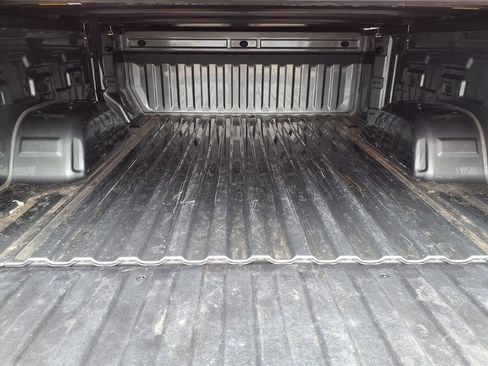 Used 2023 Chevrolet Silverado 1500 Custom image 10