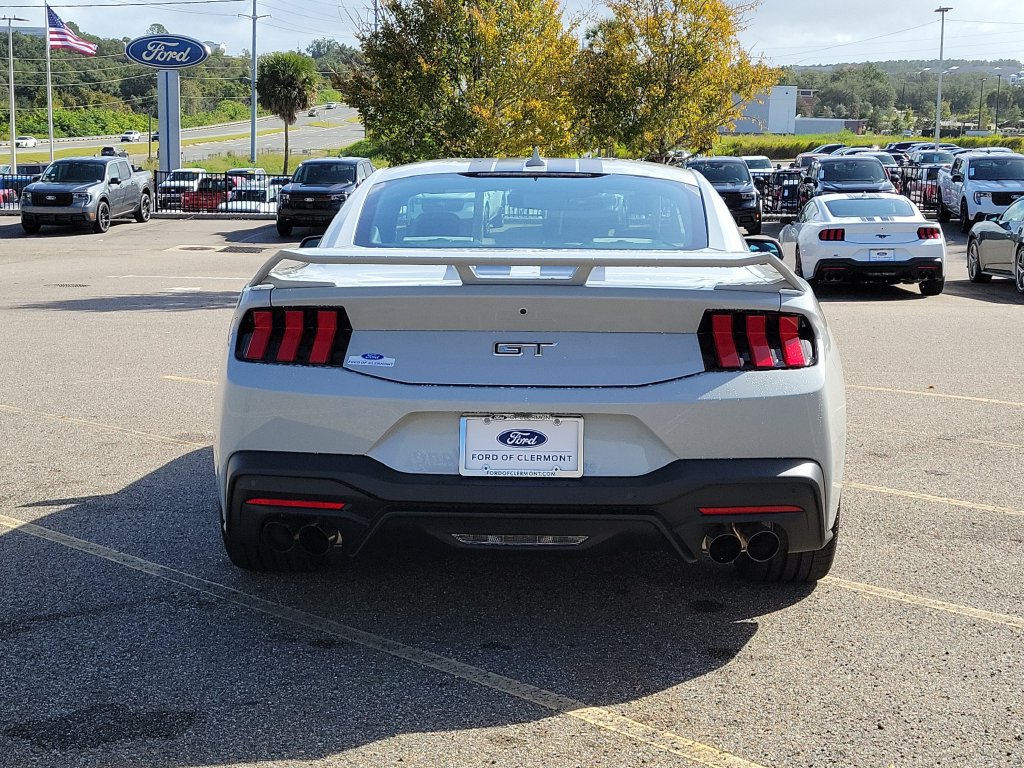 New 2026 Ford Mustang GT Premium w/ GT Performance Package RWD image 4