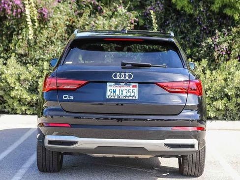 Used 2024 Audi Q3 2.0T Premium w/ Convenience Package image 5