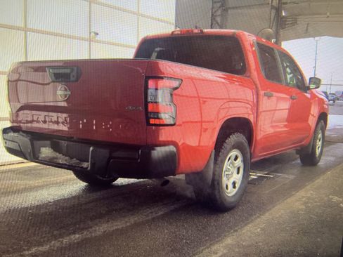 Used 2023 Nissan Frontier S w/ Technology Package image 2