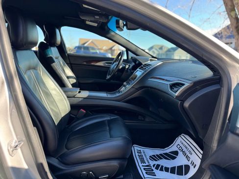 Used 2018 Lincoln MKZ Select w/ Select Plus Package image 19