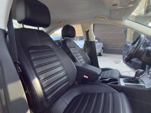 Used 2014 Volkswagen CC Sport image 34