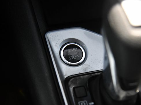 Used 2025 Nissan Altima 2.5 SV FWD image 25