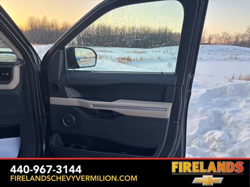 Used 2022 Ford Expedition Limited image 35