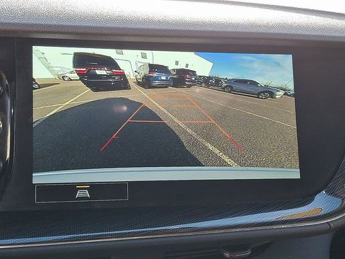 Used 2023 Buick Envision Essence image 5