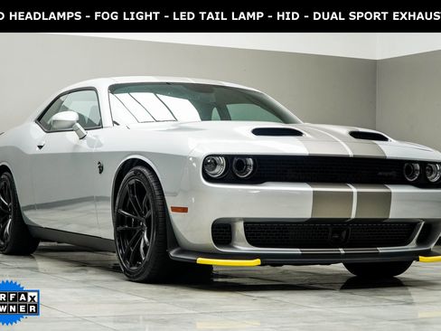 Used 2023 Dodge Challenger SRT Hellcat image 4