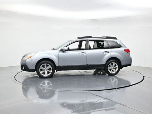 Used 2014 Subaru Outback 2.5i Limited AWD/4WD image 6
