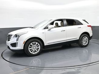 Used 2019 Cadillac XT5 FWD video 2