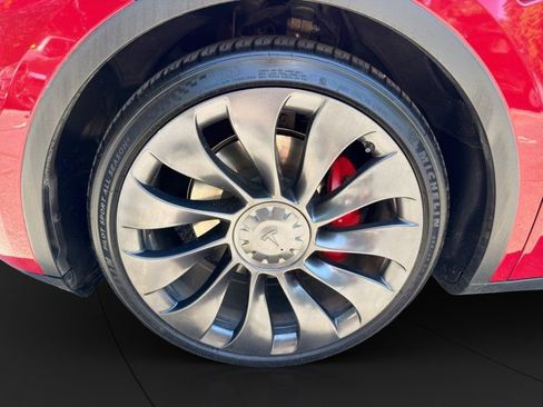 Used 2023 Tesla Model Y Performance AWD/4WD image 21