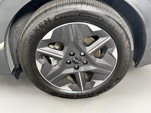 Used 2025 Kia EV6 Light RWD image 11