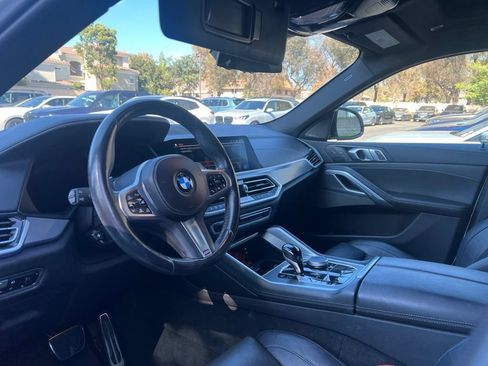 Used 2022 BMW X6 xDrive40i w/ M Sport Package AWD/4WD image 11
