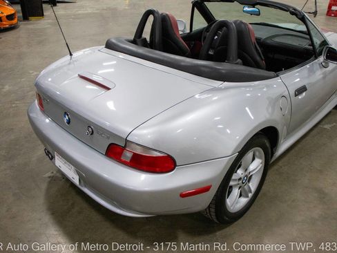 Used 2000 BMW Z3 2.5i image 16