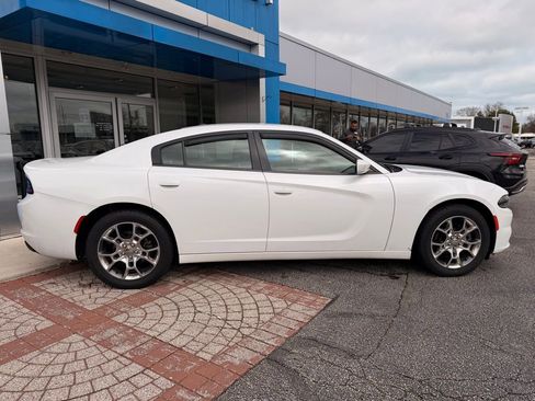 Used 2016 Dodge Charger SE w/ Popular Equipment Group image 7