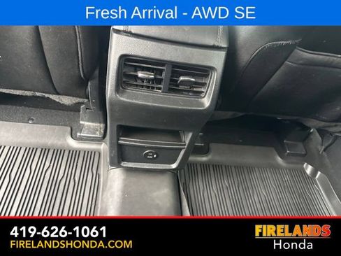Used 2022 Ford Edge SE w/ Black Appearance Package AWD/4WD image 30