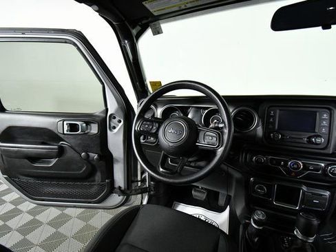 Used 2021 Jeep Wrangler Sport image 19