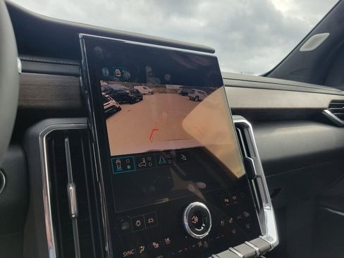 New 2026 GMC Acadia Denali Ultimate w/ LPO, Floor Liner Package image 18