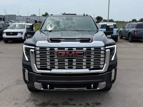 Used 2025 GMC Sierra 2500 Denali AWD/4WD image 24