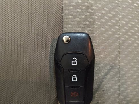 Used 2021 Ford EcoSport S FWD image 32