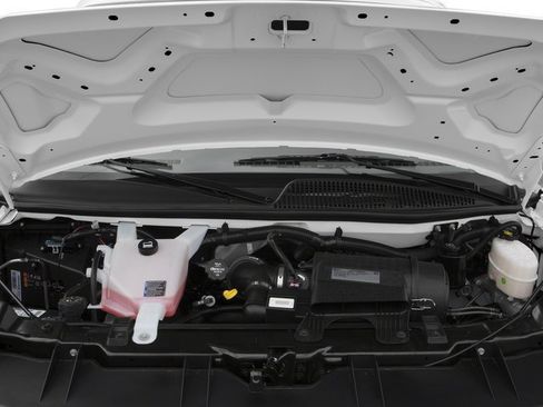 Used 2017 Chevrolet Express 3500 RWD image 16