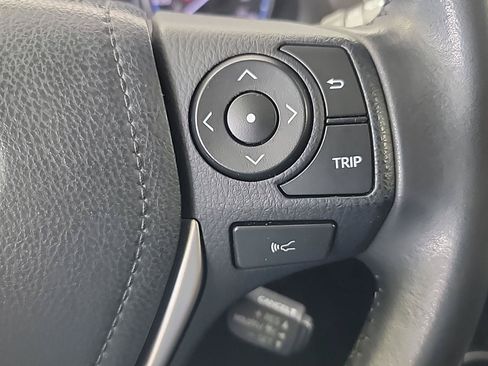 Used 2018 Toyota RAV4 XLE w/ Plus Extra Value Package AWD/4WD image 24