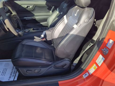 Certified 2022 Ford Mustang Shelby GT500 w/ Technology Package image 47