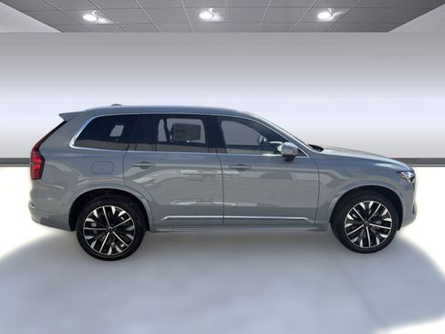 New 2026 Volvo XC90 B6 Plus w/ Protection Package Premier image 8