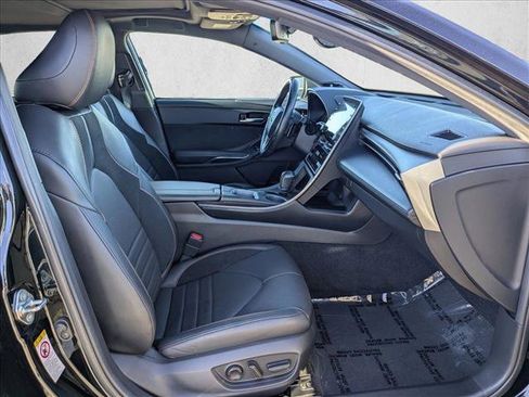 Used 2019 Toyota Avalon Touring image 21