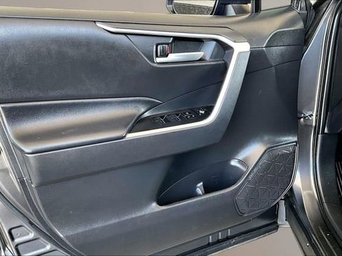 Used 2024 Toyota RAV4 XLE w/ Convenience Package image 17