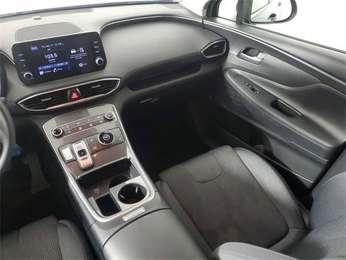 Used 2022 Hyundai Santa Fe SE image 17