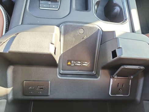 New 2026 GMC Sierra 2500 Denali Ultimate w/ LPO, Black Badging Package AWD/4WD image 31