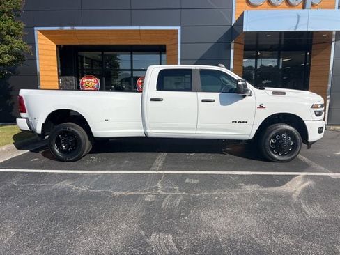 New 2026 RAM 3500 Big Horn AWD/4WD image 2